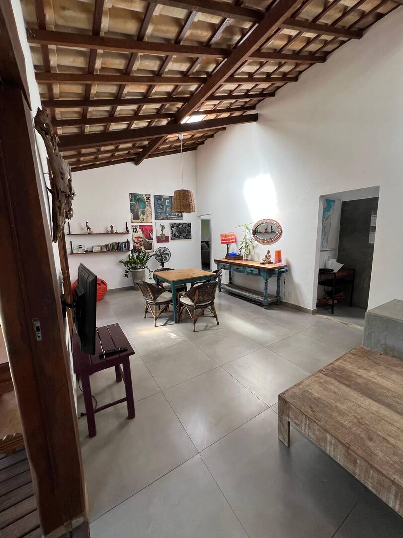 Casa à venda com 6 quartos, 390m² - Foto 3