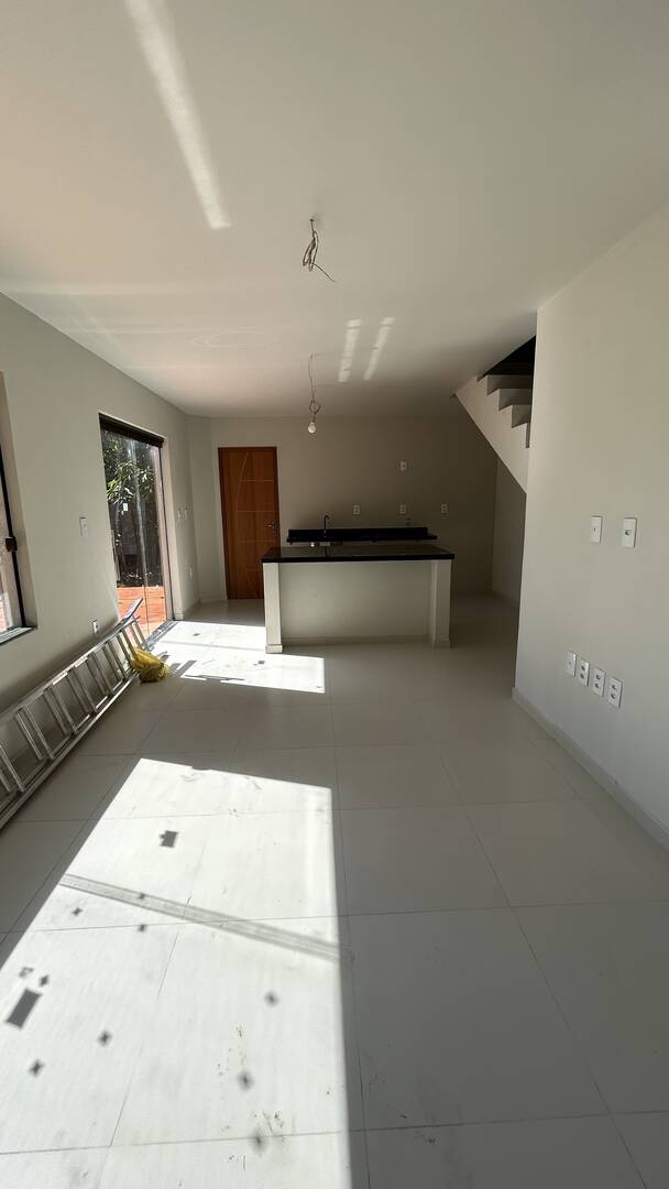 Casa à venda com 3 quartos, 135m² - Foto 11